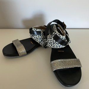 Animal print leather sandals